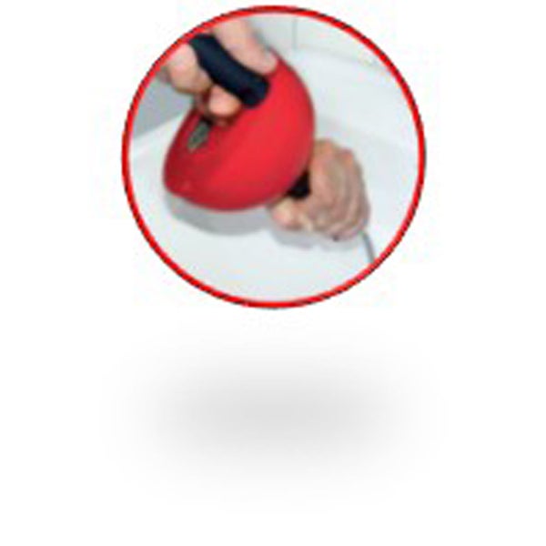 Abflussspirale im Einsatz zur Abflussreinigung