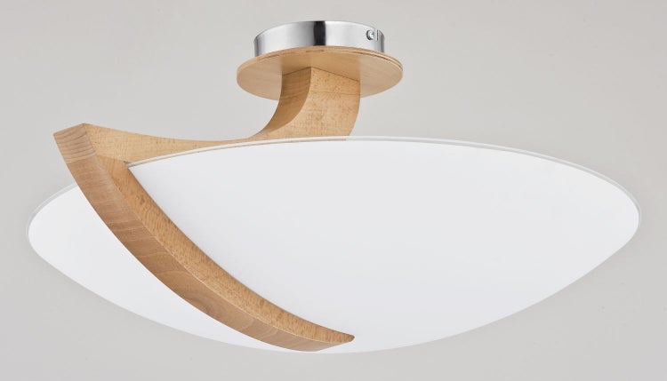 Moderne Deckenleuchte mit Holzelementen und rundem Lampenschirm in Flachbauweise