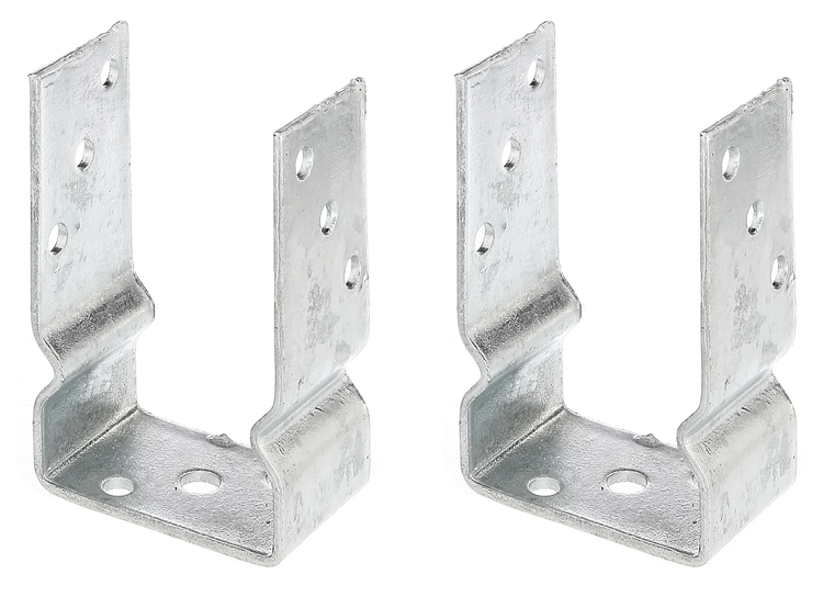 Zwei Pfostenträger U-Form aus feuerverzinktem Stahl zur stabilen Befestigung von Holzbalken.