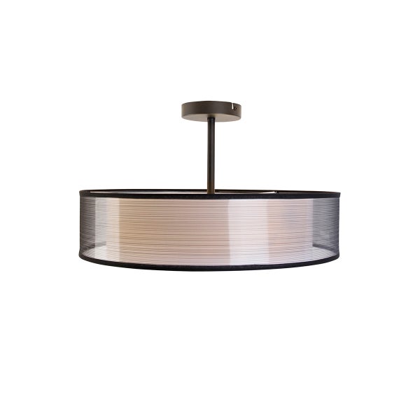 Deckenleuchte mit rundem Stoffschirm in gestreifter Optik und schwarzem Metallgestell.