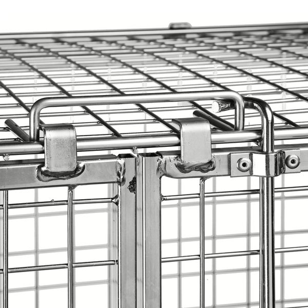 Detailansicht eines Drahtgittercontainers mit Verschlussmechanismus
