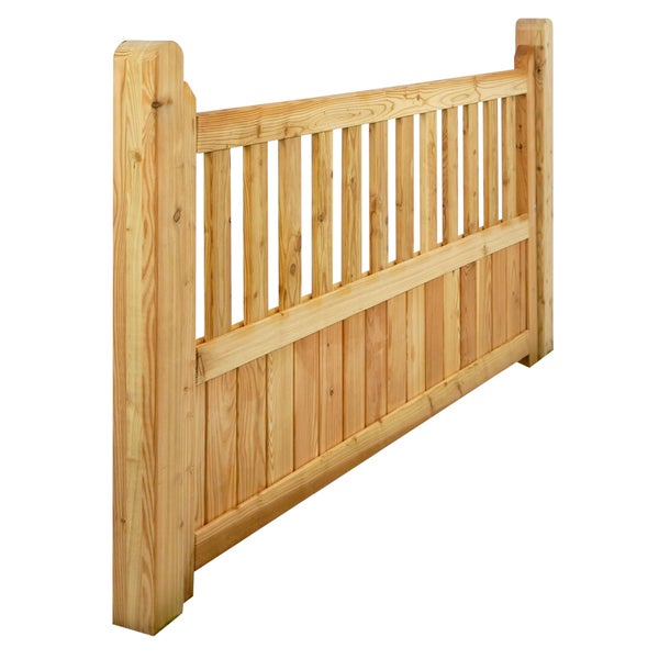 Holzzaun mit vertikalen Lamellen für den Garten