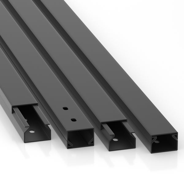 Mehrere Installationskanäle aus Metall