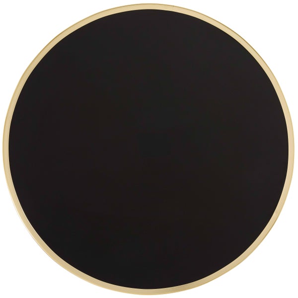 Runder Wandspiegel mit schmalem goldenem Rahmen.