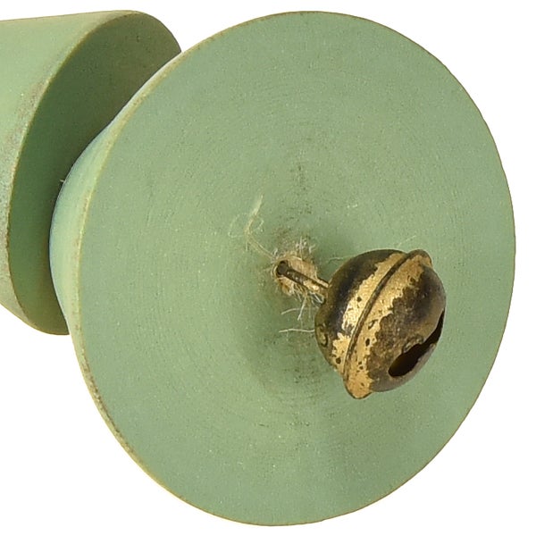 Holzrassel mit Glocke