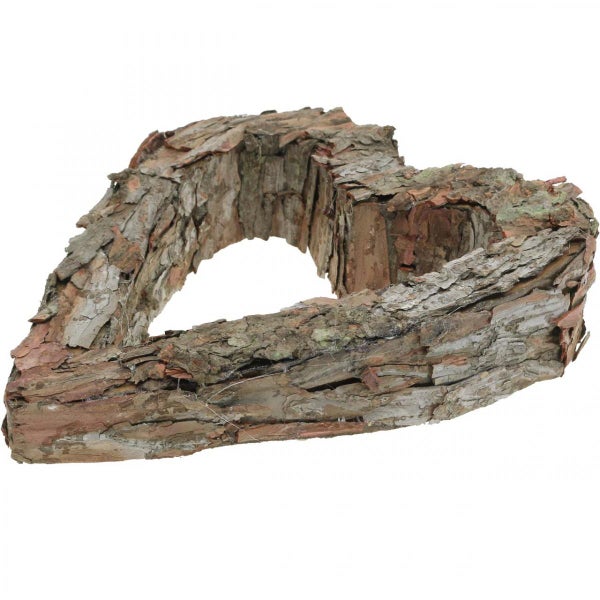 Herzförmige Dekoration aus Baumrinde