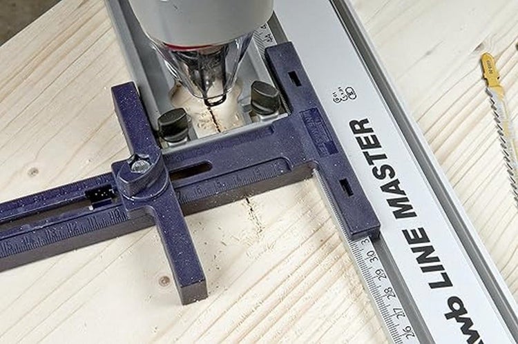 kwb LINE-MASTER Präzisionslineal 800 mm, Vorteils-Set mit Führungsschiene, Sägeführung, Winkelanschlag und 2 Spann-Zwingen, für Holz-, Bastel- und Metallarbeiten