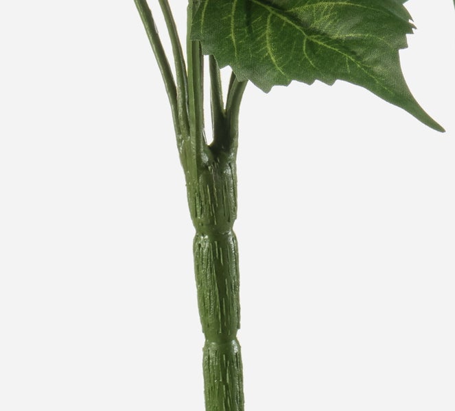 Künstliches Schleierkraut in Rosa mit vielen kleinen Blüten und Knospen.