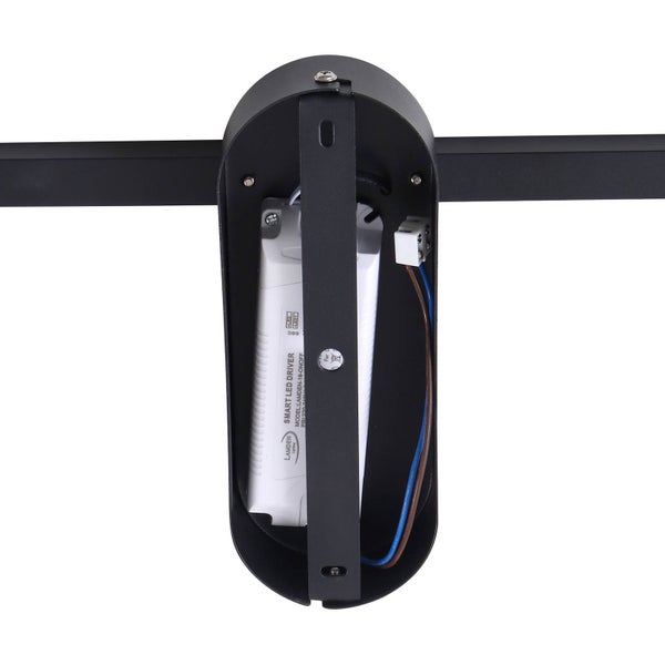 Innenansicht eines schwarzen Lampengehäuses mit integriertem Smart LED Treiber, Montagebügel und elektrischen Anschlüssen.