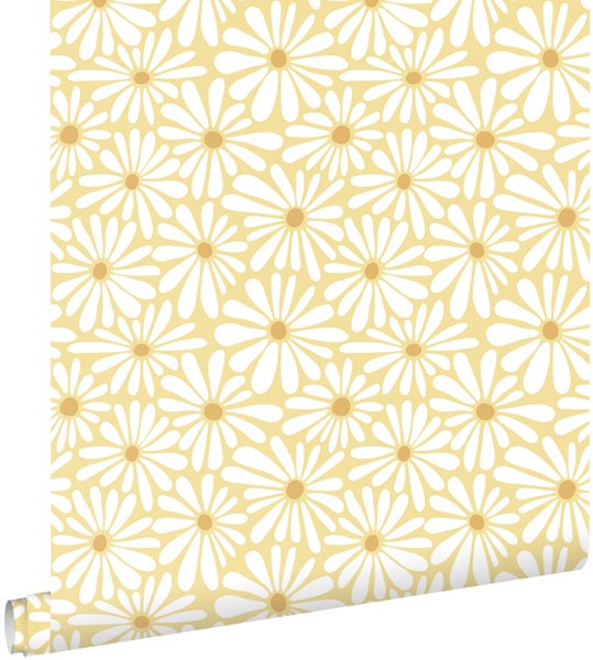 Tapete mit weißen Gänseblümchen auf gelbem Grund, florales Retro-Muster.