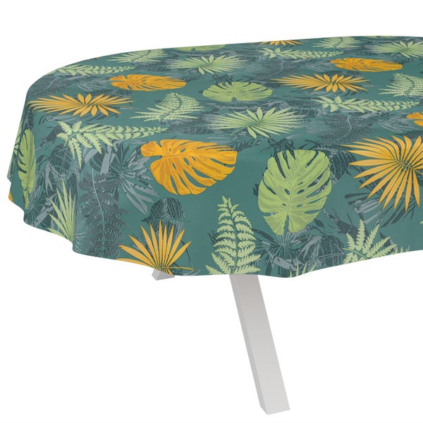 Ovale Tischdecke mit tropischem Blättermuster aus grünen und gelben Monstera- und Farnblättern.