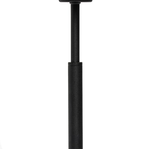 Detailansicht einer verstellbaren Teleskopstange aus schwarzem Metall.