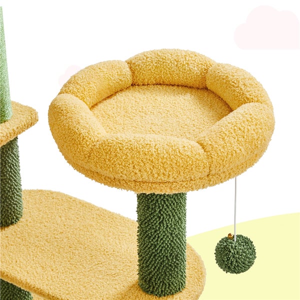 Katzenkratzbaum mit Liegefläche und Spielzeug