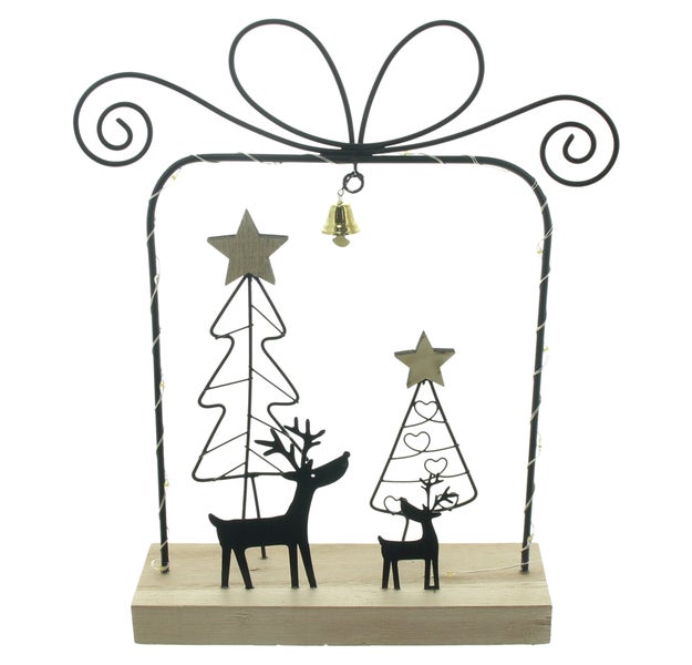Dekorative Weihnachtsfigur mit Geschenkdesign, Rentieren, Tannenbäumen, Sternen und Glocke auf Holzsockel