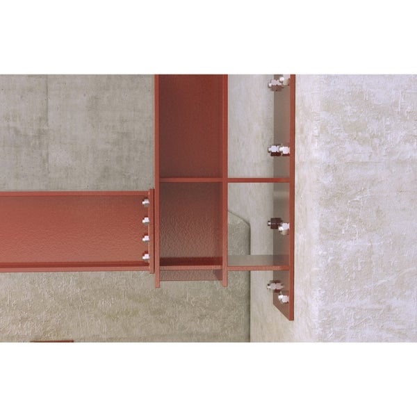 Metallträgerkonstruktion an einer Betonwand befestigt