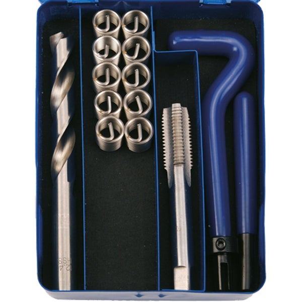 Gewindereparatur-Set in einer blauen Box mit Bohrer, Gewindeeinsätzen und Werkzeugen.