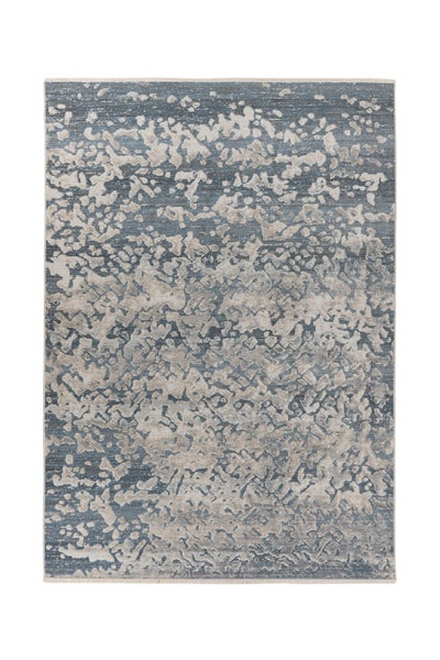 Rechteckiger Teppich mit abstraktem, meliertem Muster in Blau und Grau.