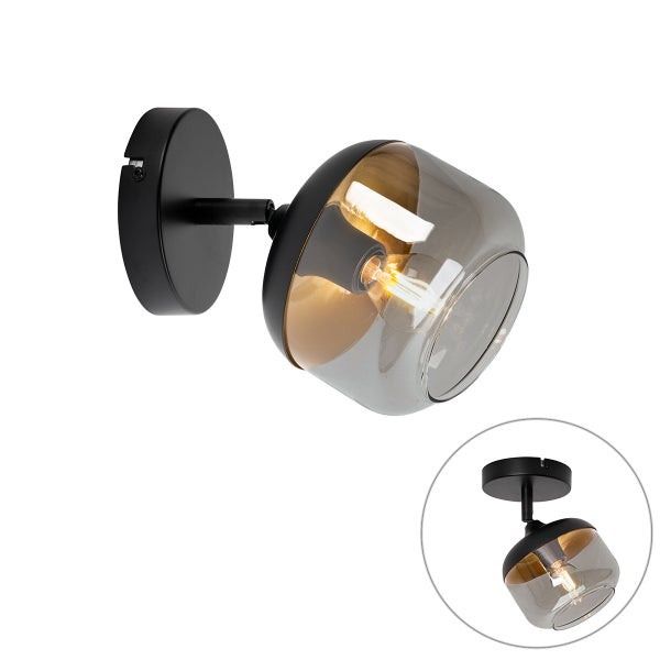 Wand- und Deckenleuchte aus schwarzem Metall mit verstellbarem Schirm aus Rauchglas.