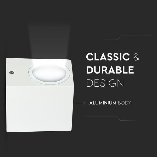 Quadratische Wandleuchte aus Aluminium