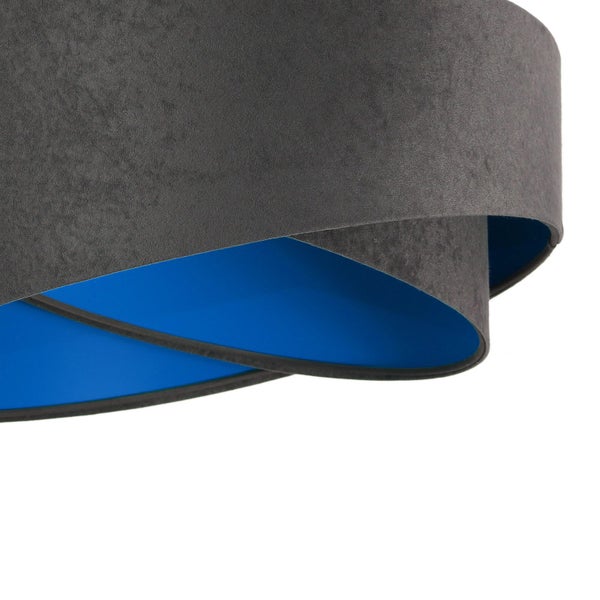 Detailansicht einer Leuchte mit Stoffschirm