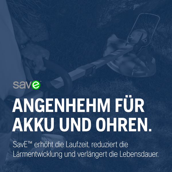 Rasentrimmer im Einsatz mit SavE Technologie für längere Akkulaufzeit und reduzierte Lärmentwicklung.