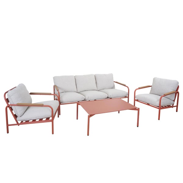 Gartenmöbel-Set aus Metall mit einem Dreisitzer-Sofa, zwei Sesseln, einem Tisch, Holz-Armlehnen und Polstern.