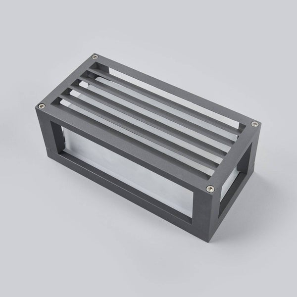 Weinregal aus Holz für die Weinlagerung