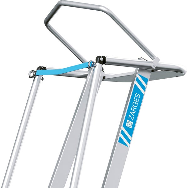 Detailansicht einer Zarges Treppe mit Haltebügel