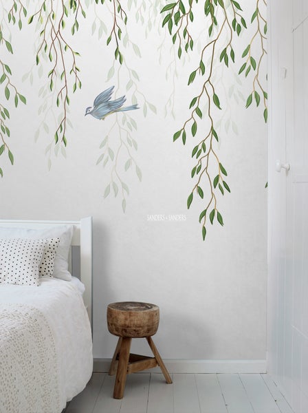 Wandgestaltung mit Pflanzenmotiven und Vogel in einem Schlafzimmer