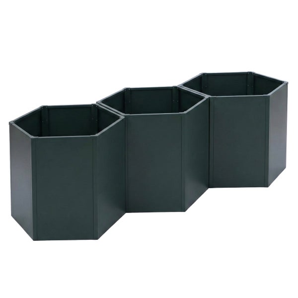 Modulares Hochbeet aus Metall mit drei verbundenen Elementen in Sechseckform.