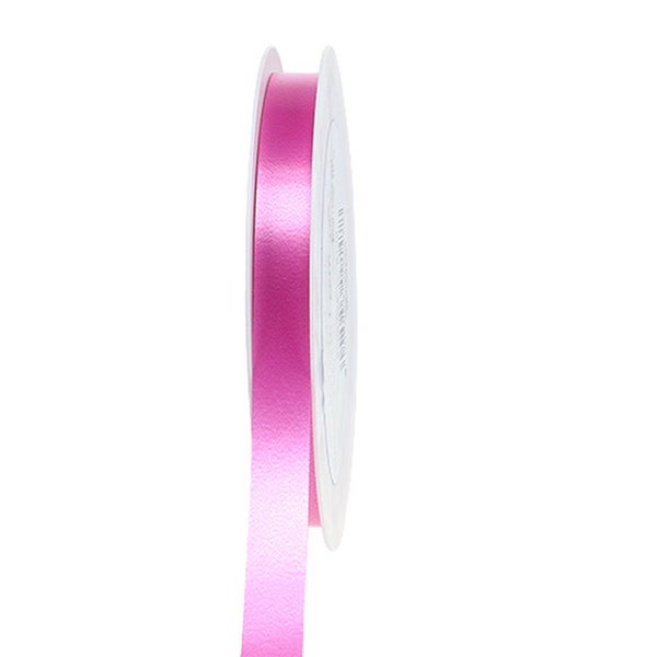 Pinkes Satinband auf Rolle