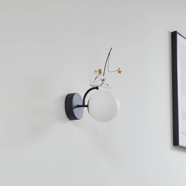 Lindby LED Wandleuchte, Wandlampe Innen Kosmo (Für Kinder Junges Wohnen) in Weiß (1 flammig E27) - Wandstrahler Wandbeleuchtung Schlafzimmer / Wohnzimmer Wohnzimmerleuchte