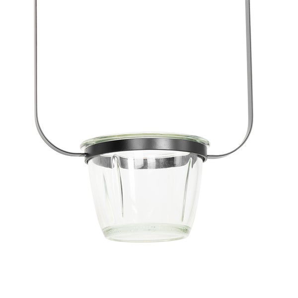 Pflanztopf aus Glas mit Metallaufhängung