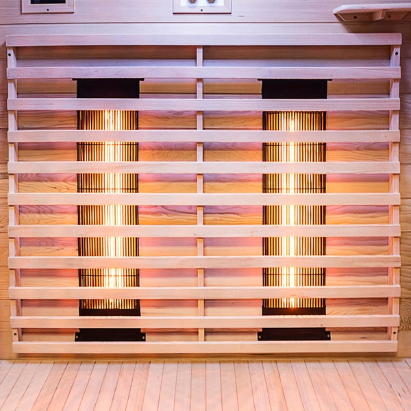 Infrarotstrahler für Sauna mit Holzverkleidung
