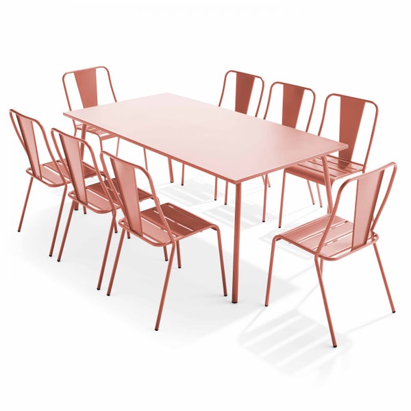 Gartenmöbel-Set aus Metall bestehend aus einem rechteckigen Tisch und acht Stühlen.