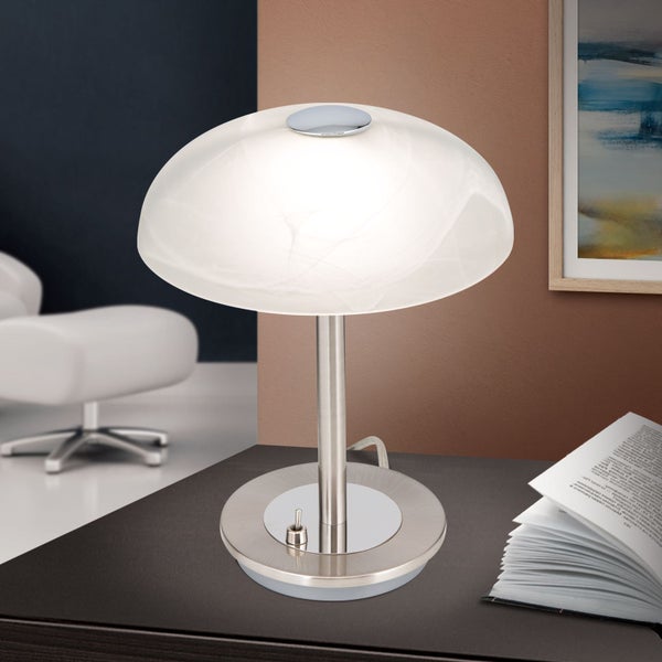 Tischleuchte mit Lampenschirm und Schalter