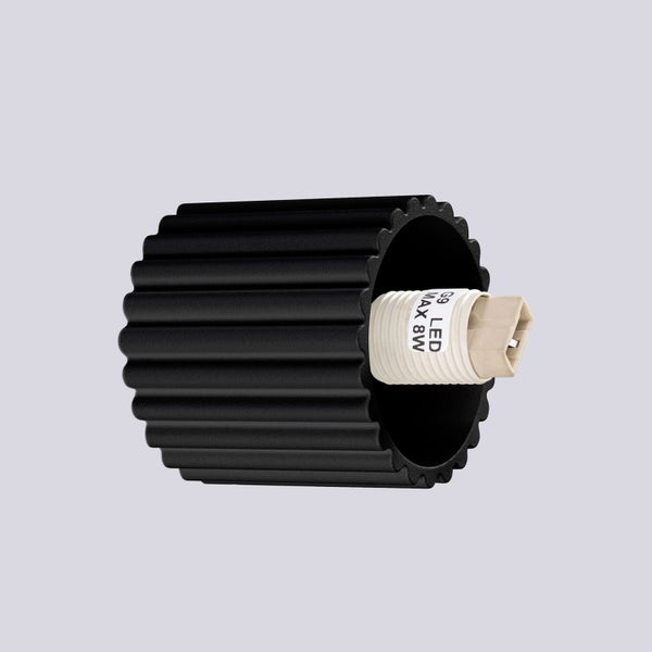 Schwarzer, gerippter Lampenkopf mit G9 Fassung für LED Leuchtmittel bis maximal 8 Watt.