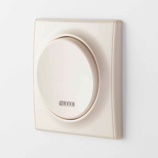 Unterputz Drehdimmer mit Bedienknopf und kleiner Statusanzeige zur Helligkeitsregelung von Leuchtmitteln.