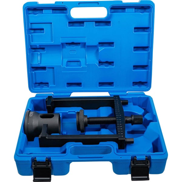 Werkzeugsatz im blauen Kunststoffkoffer geöffnet