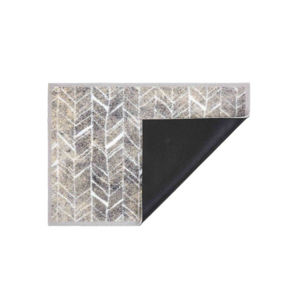 Fußmatte mit Pfeilmuster und rutschfester Rückseite