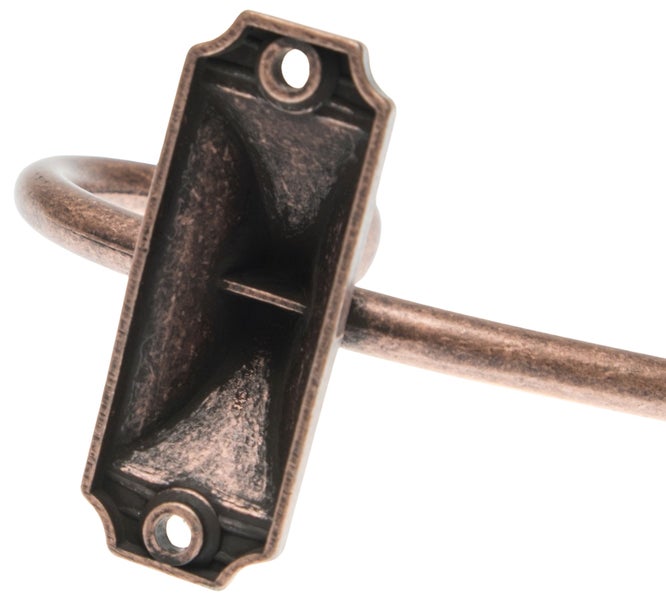 Ein Satz Schlagzahlen aus Metall in einer Kunststoffbox zur Kennzeichnung von verschiedenen Oberflächen.