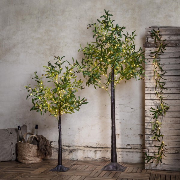 Papierstern Dot mit einer Kabellänge von 3,5 Meter und einem Durchmesser von 100 Zentimeter