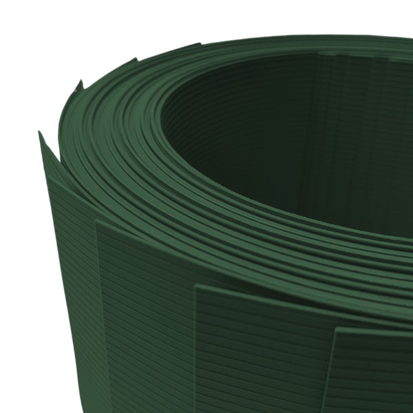 Eine Rolle aus Kunststoff Rasenkante