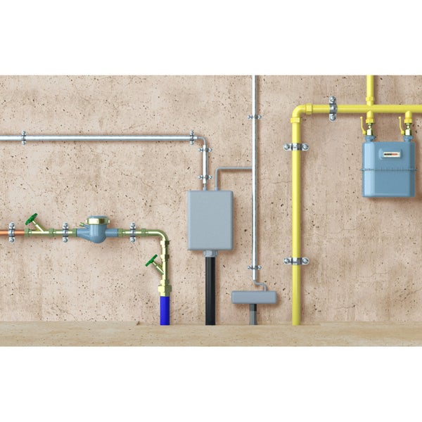 Installation von Wasserleitungen und Gasleitungen an einer Wand