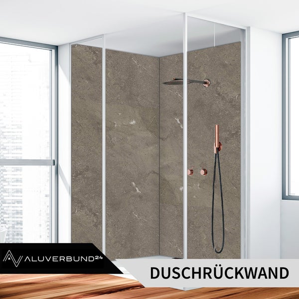 Duschkabine mit Duschwand in Marmoroptik und Duscharmatur