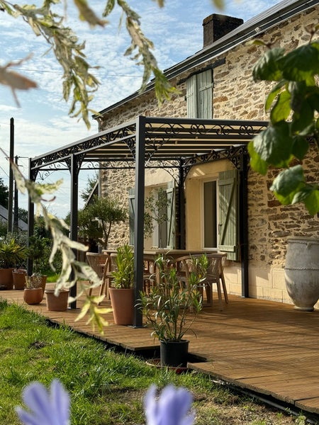 Pergola ELEO Sardegna 3 x 4 m schwarz - pulverbeschichtet | mit Sonnensegel ecru