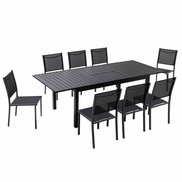 Gartenmöbel-Set bestehend aus einem rechteckigen Tisch mit Lattenstruktur und acht Gartenstühlen mit Textilbespannung.