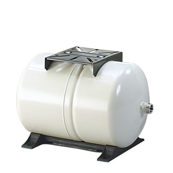 Horizontaler Druckkessel für Hauswasserwerke mit Montageplatte und Standfüßen