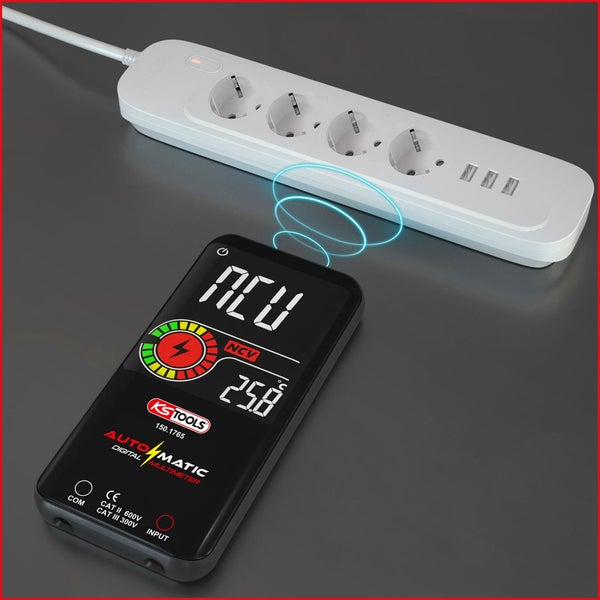 Verlängerungskabel mit USB Anschlüssen und Digital Multimeter