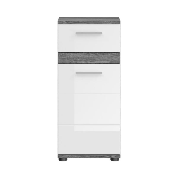 Schmaler Hochschrank mit weißer Front, horizontalen Fräsungen und einem silbernen Griff, Korpus in grauer Holzoptik.